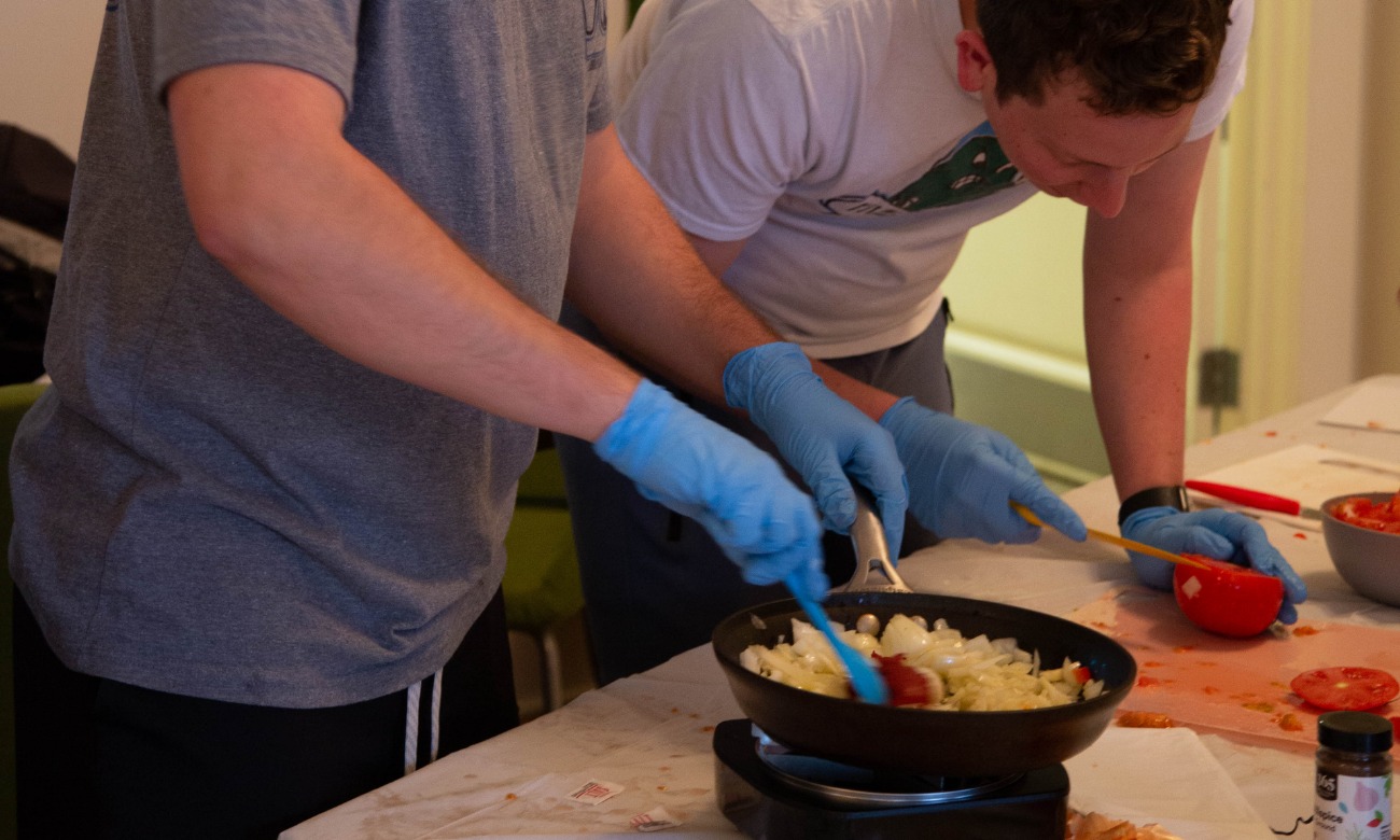 Shakshuka making illustration