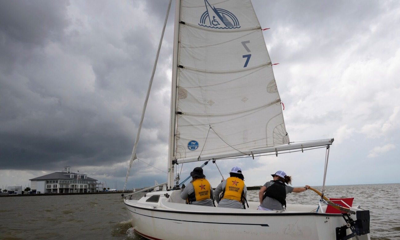 Intro to Sailing illustration