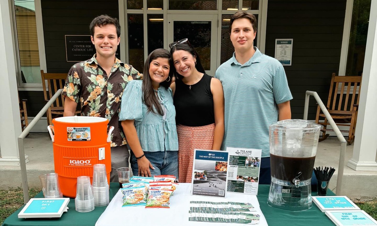 Tulane Catholic Homecoming Tabling illustration