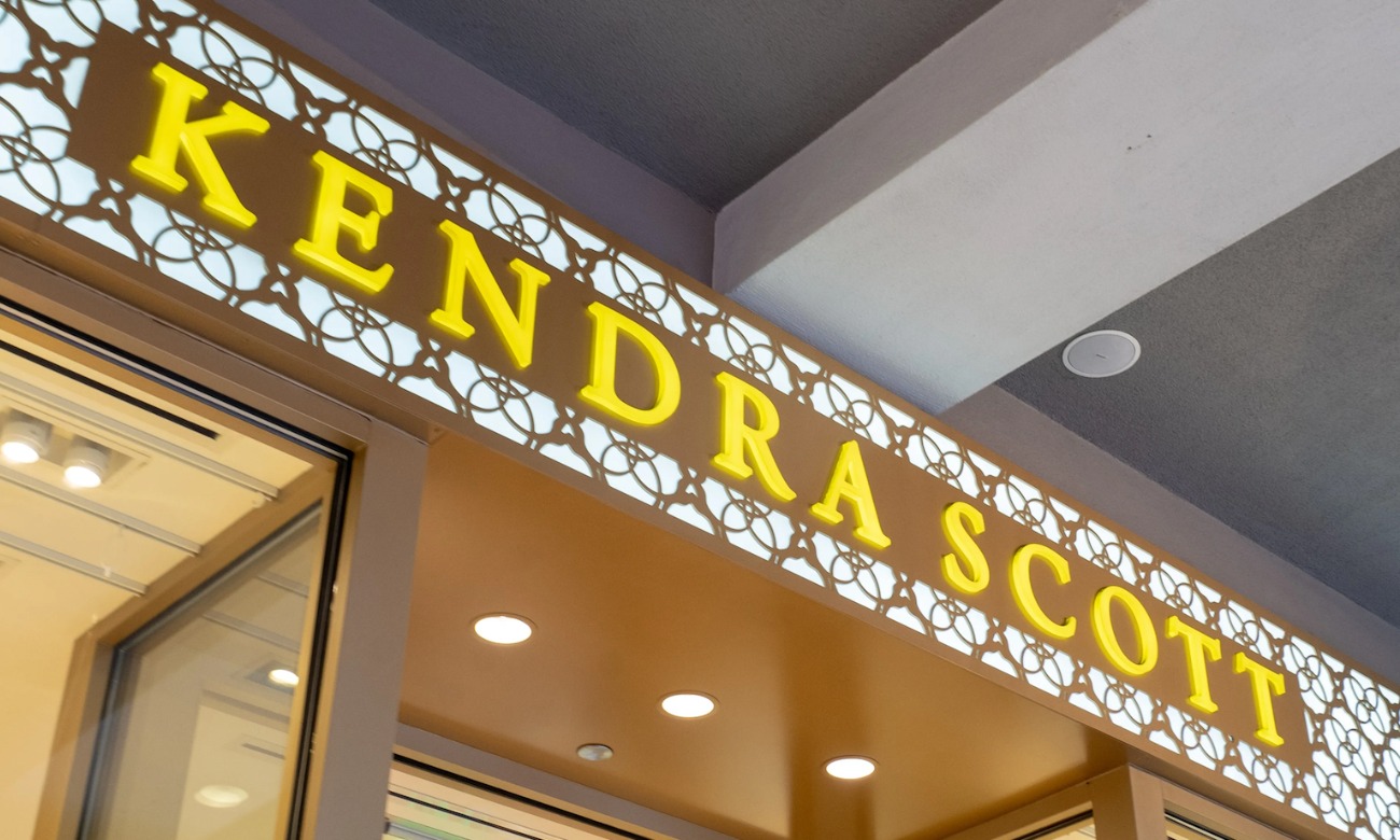Kendra Scott Wavethon Fundraiser illustration